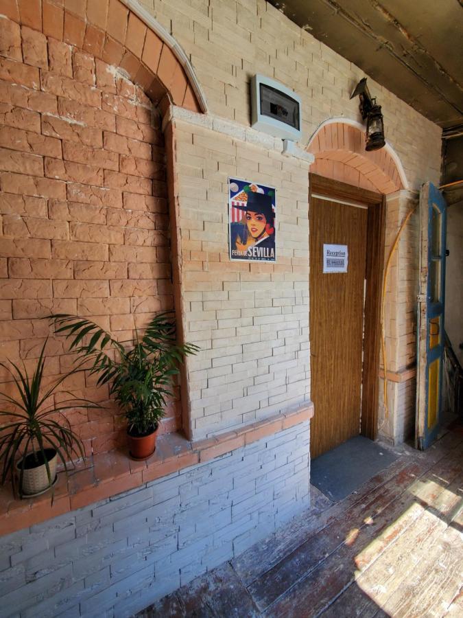 El Hostal Tbilisi Eksteriør billede